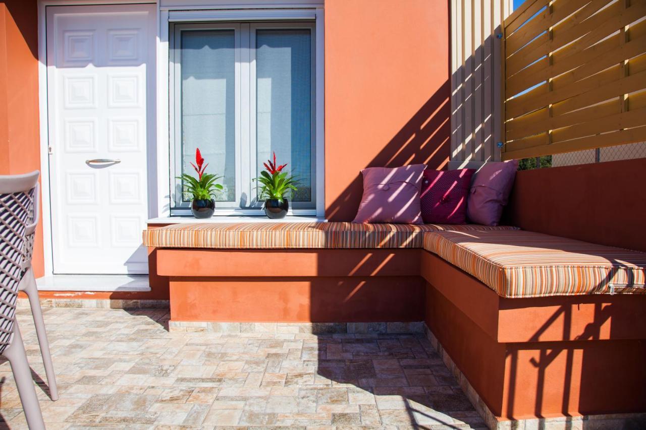Paporas Apartments Svoronata Exterior photo